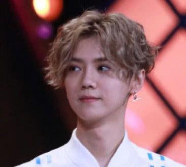 鹿晗娱料爆料最新消息,娱料爆料揭秘神秘新动向